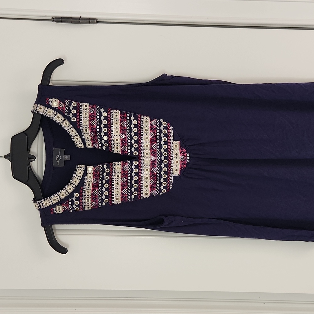 Market Spruce notch neck sleeveless top